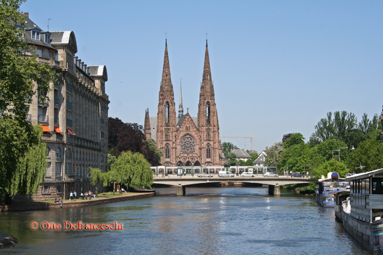 Panormablick zur ehemaligen Garnisonskirche in Straßburg