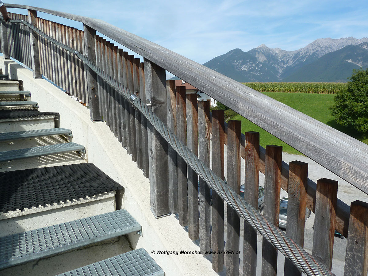 Peter Anich Bahn, Oberperfuss - Detail: Handlauf