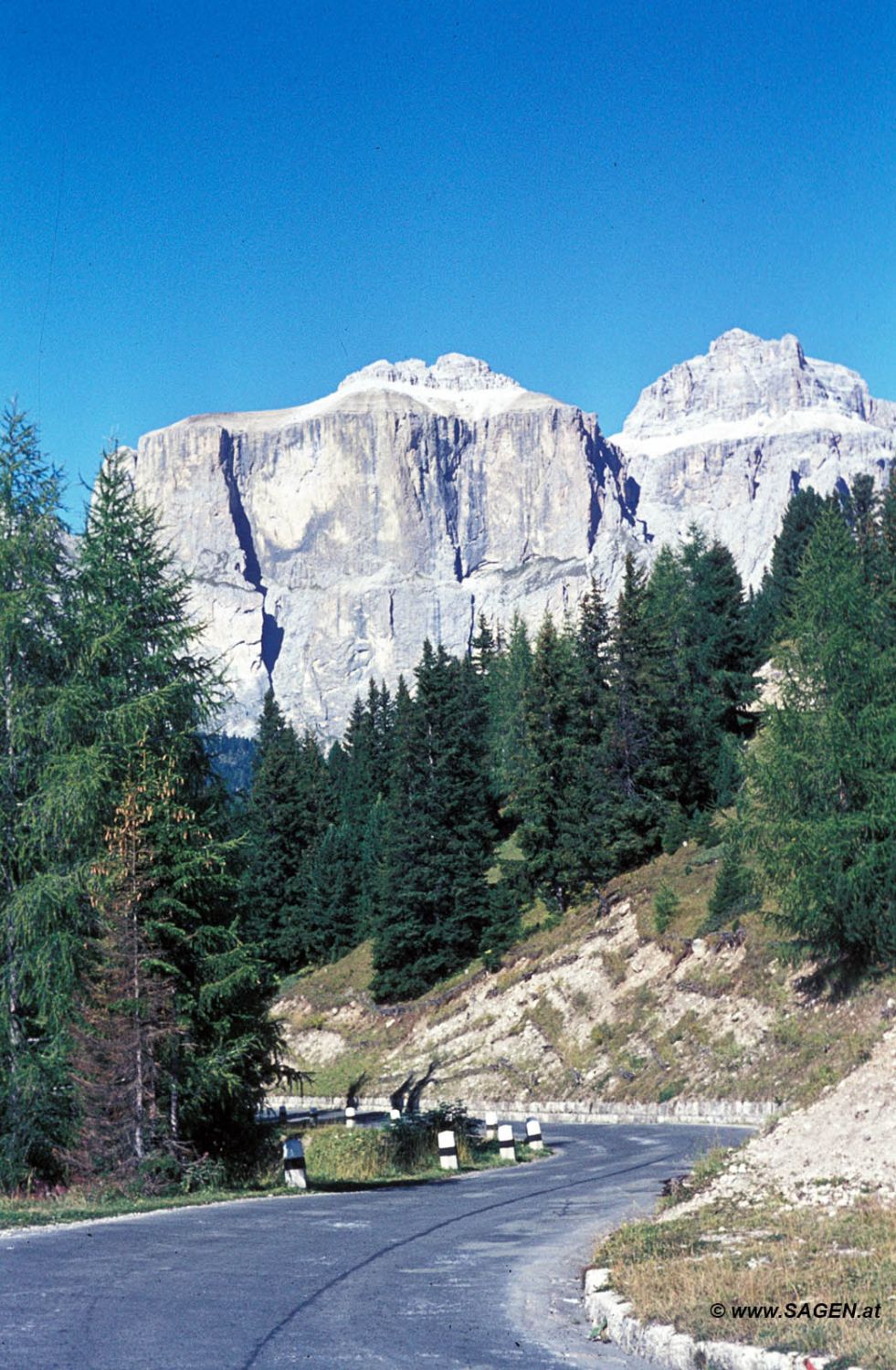 Piz Ciavaces und Piz Sella Sellagruppe Dolomiten