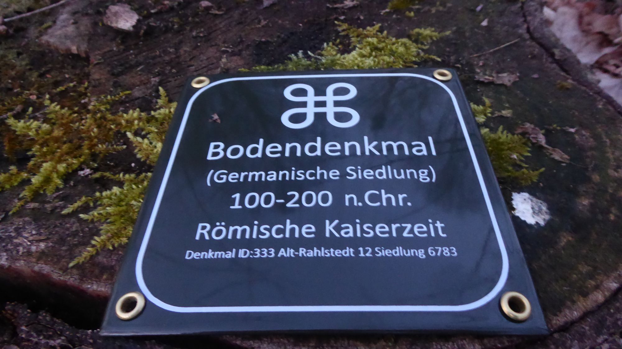 Plakette für Bodendenkmal.