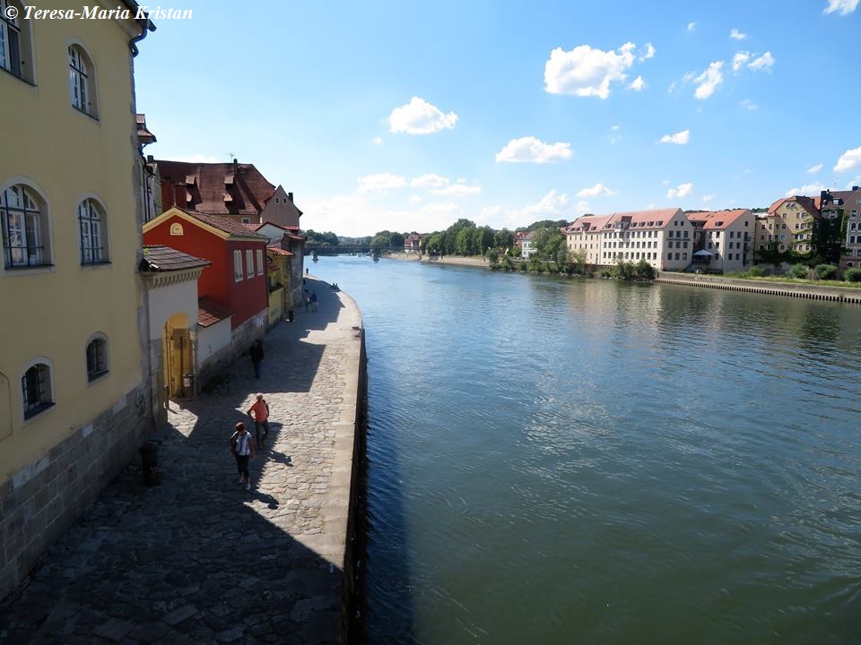 Regensburg Blick von Steinerner Brücke