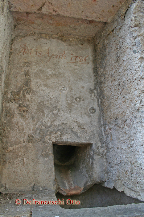 Regenwasserrinne in "La Limonaia del Castel" in Limone