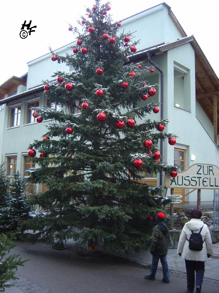 riesiger Christbaum