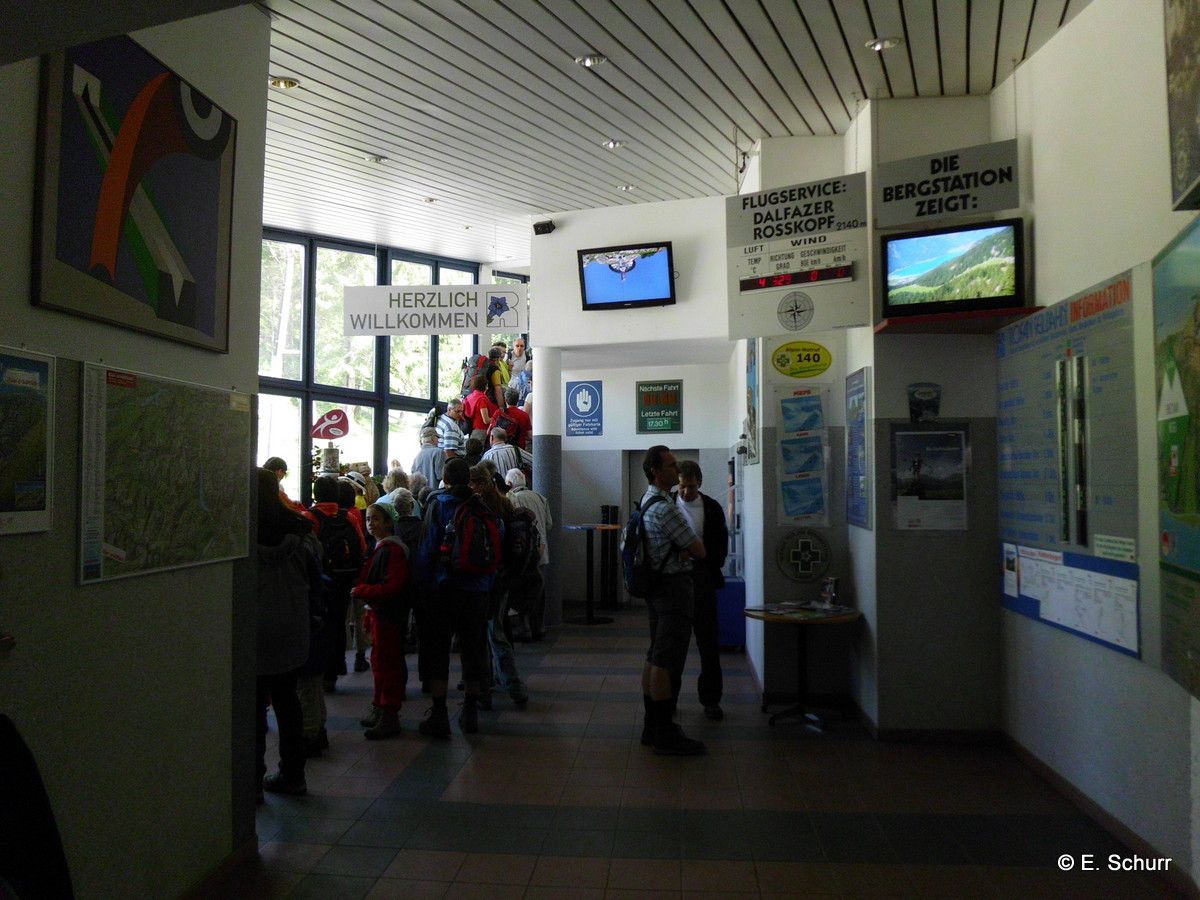 Rofanseilbahn - Zugang in der Talstation