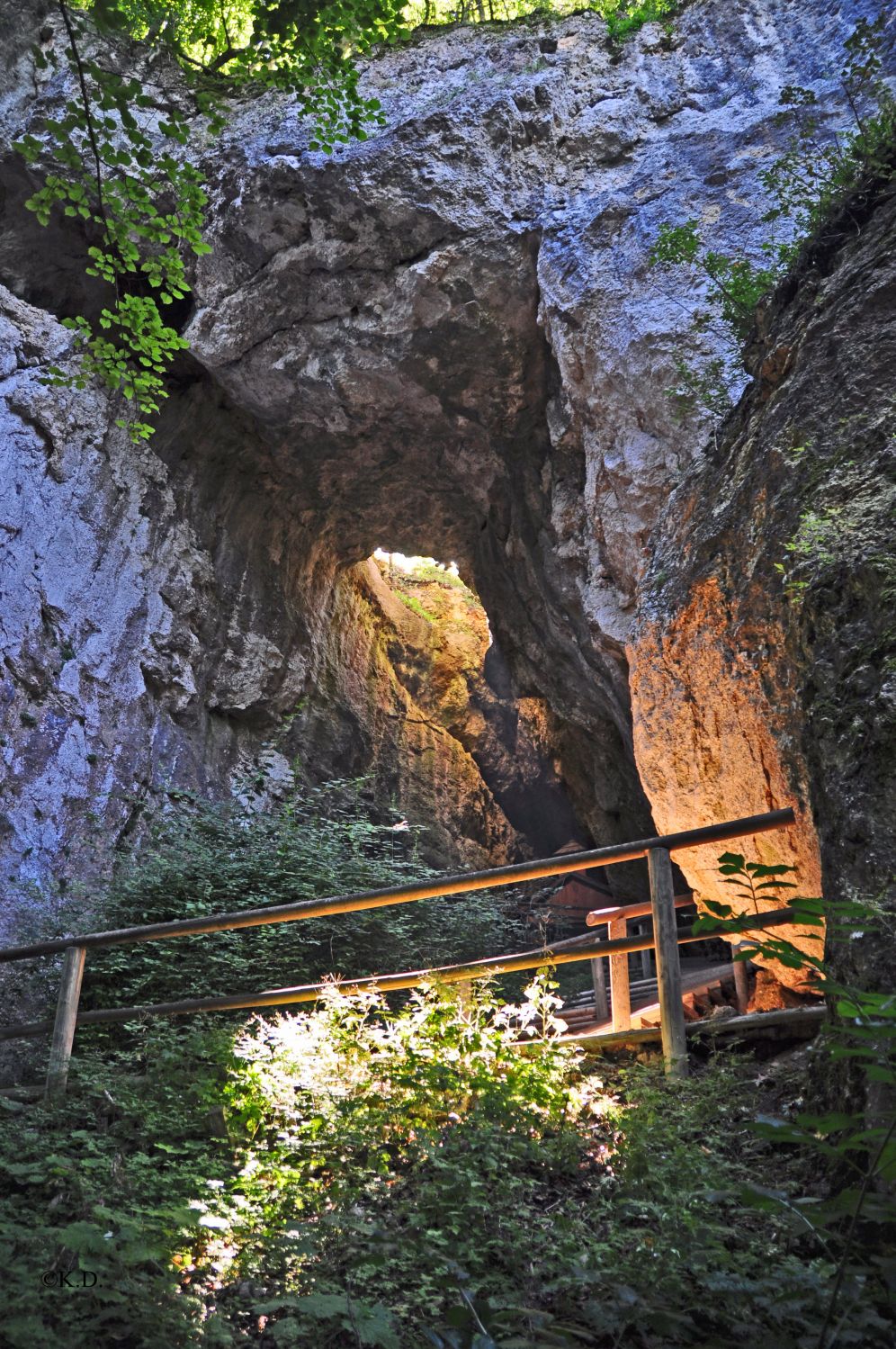 Rosaliengrotte auf dem Hemmaberg in Südkärnten