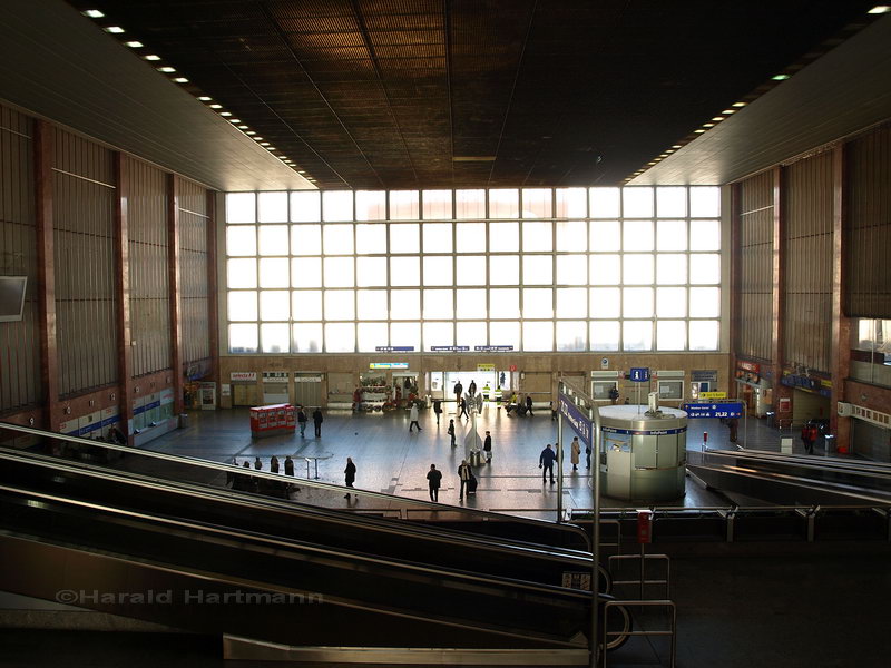 Südbahnhof Schalterhalle