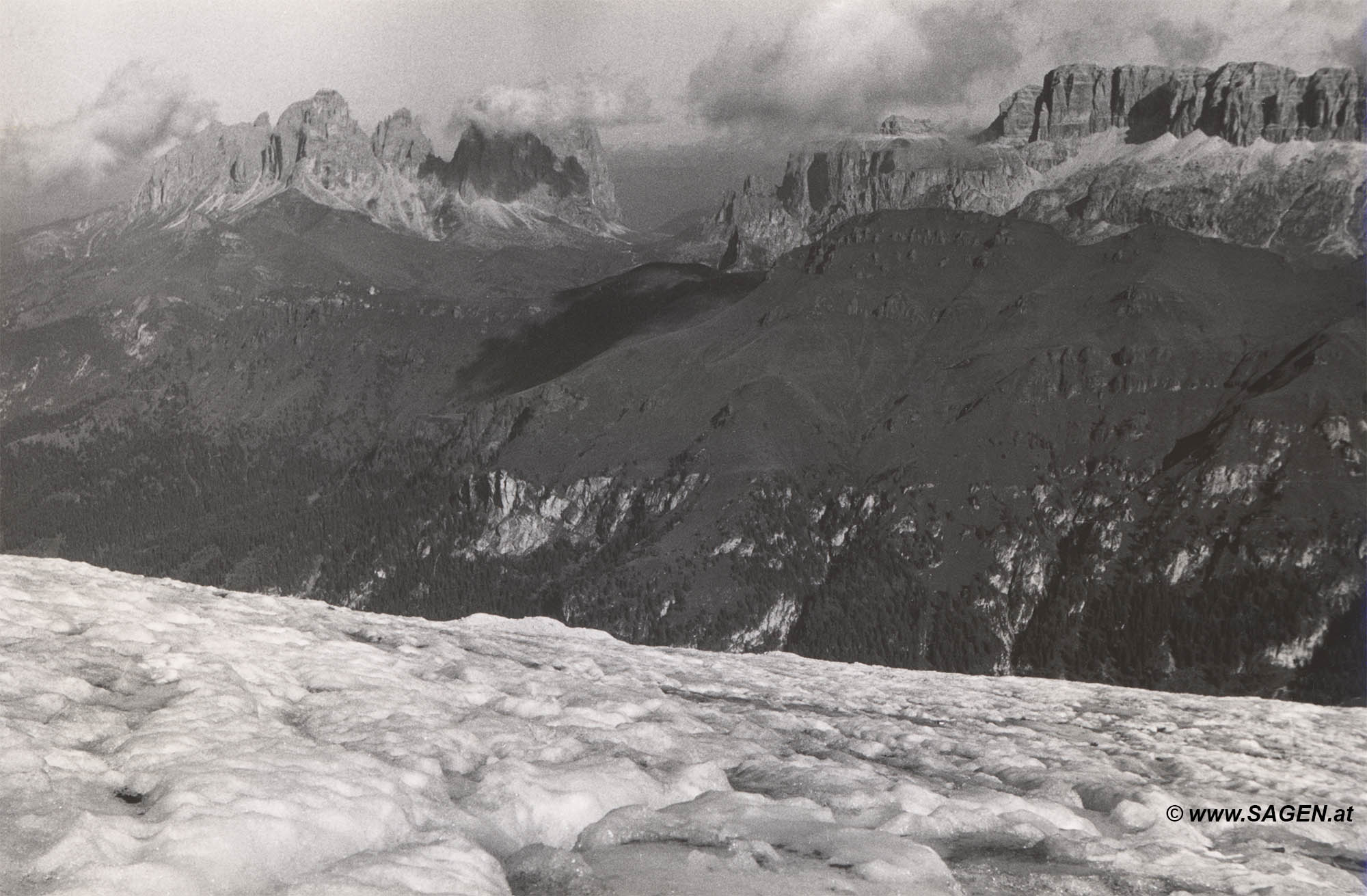 Südtiroler Bergwelt - Langkofelgruppe und Sellastock