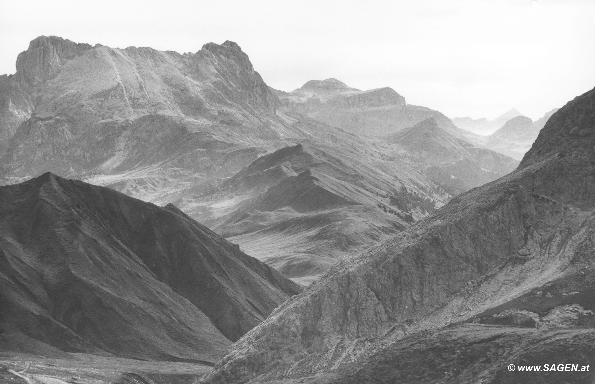 Südtiroler Bergwelt - Plattkofel, Sellastock und Piz Boe