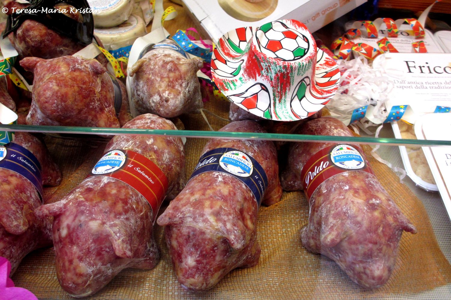 Salami in Schweinchenform