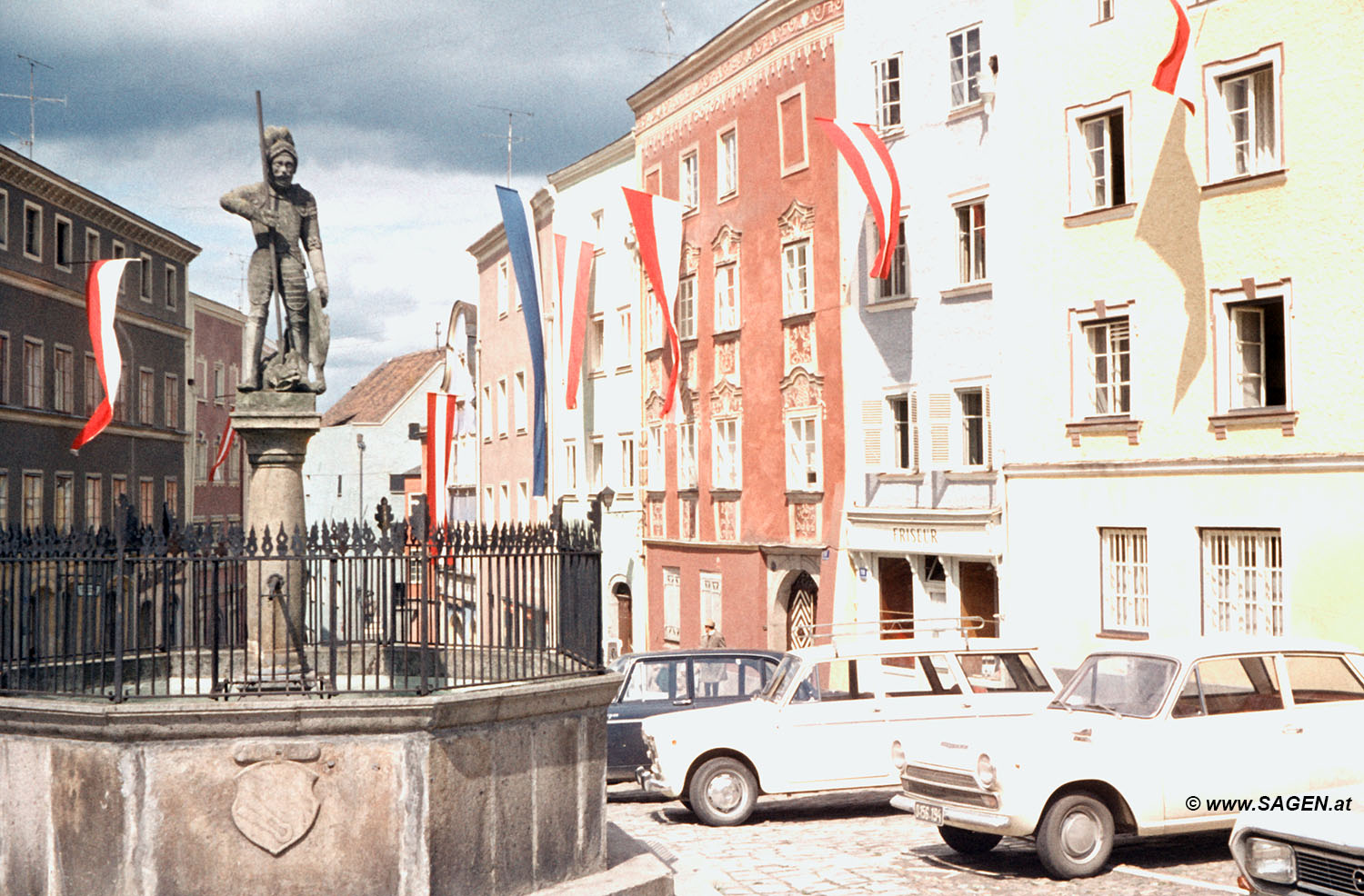 Schärding 1960er-Jahre, St. Georgsbrunnen