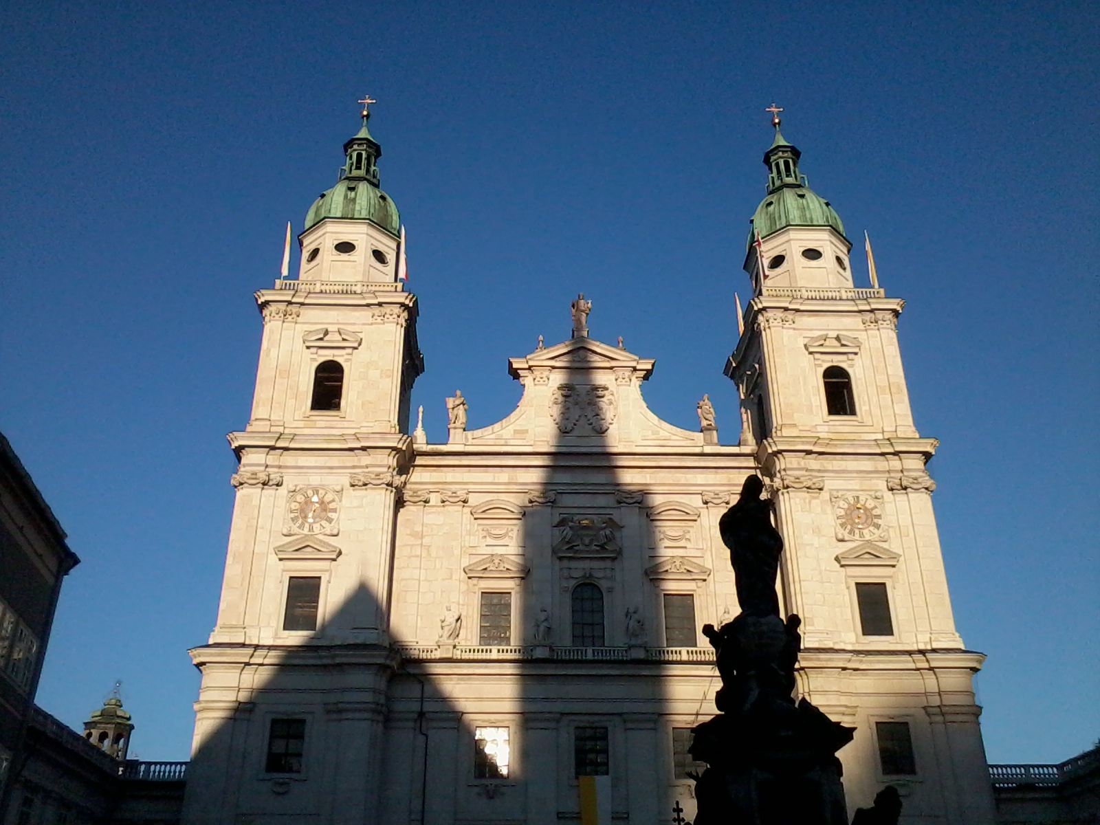 Schatten auf dem Dom