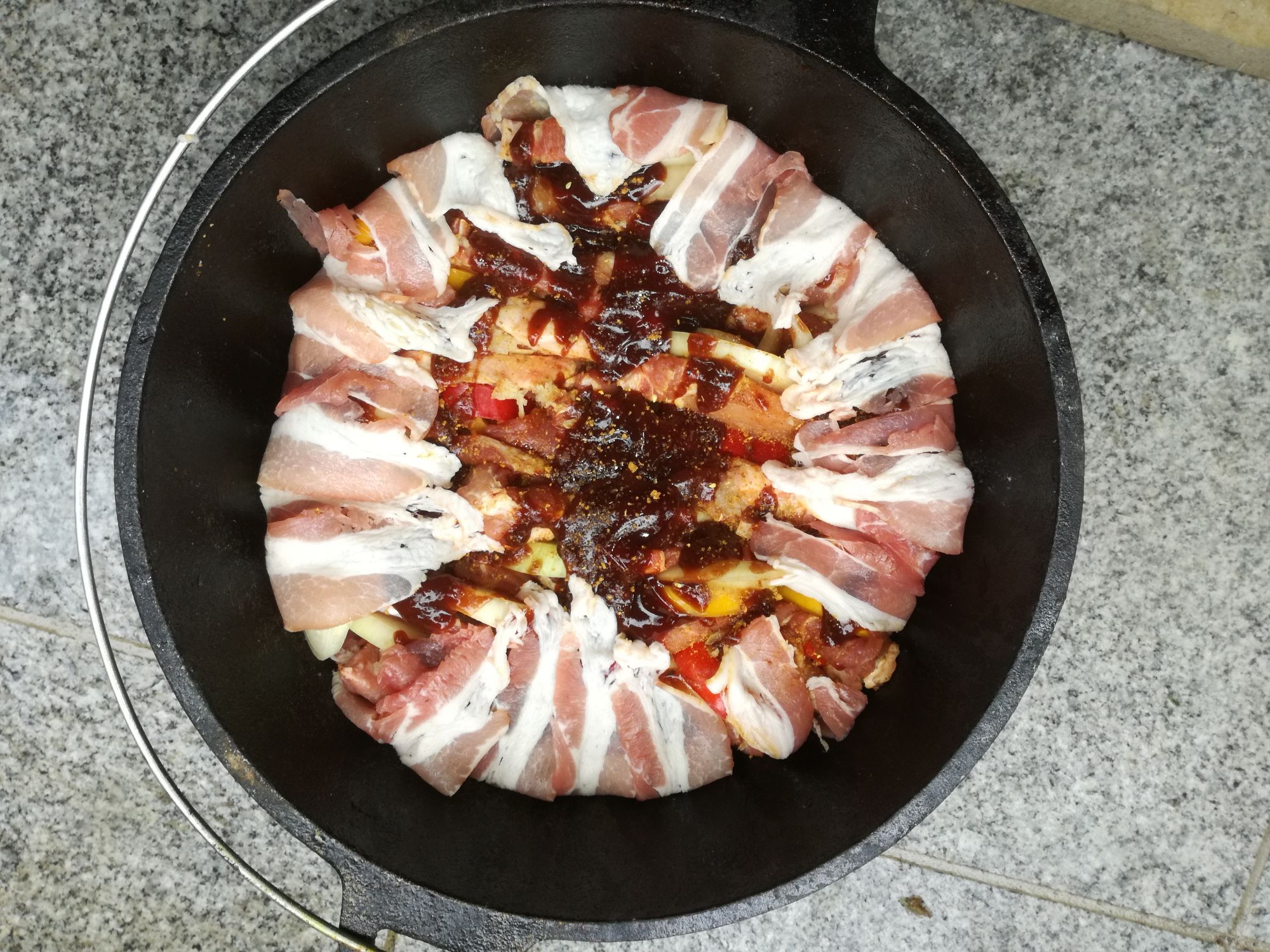 Schichtfleisch im Dutch oven