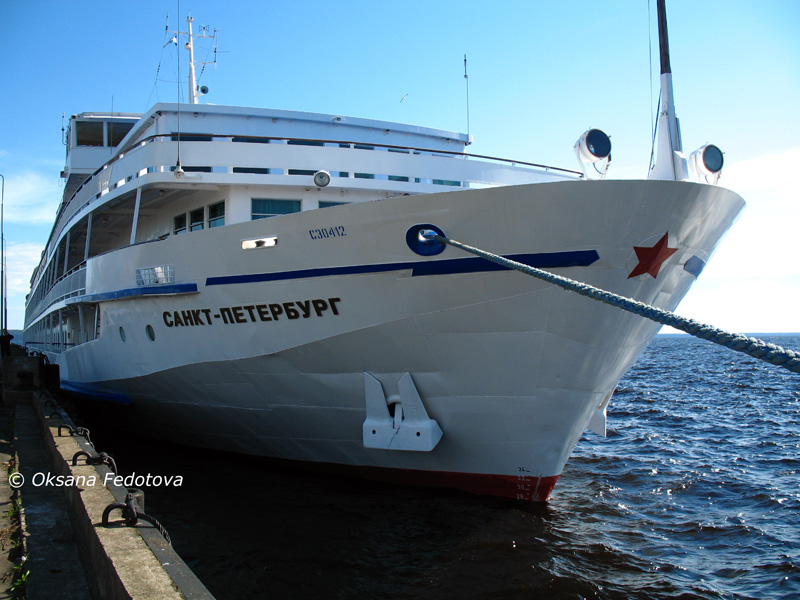 Schiff "Sankt-Petersburg"