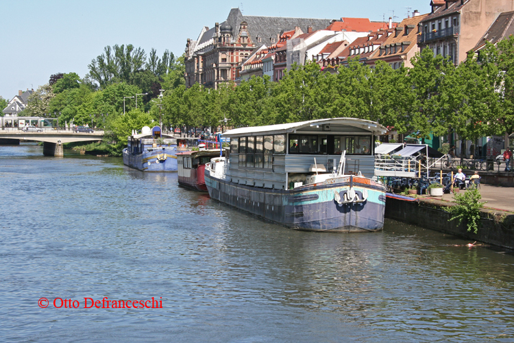 Schifffahrt auf der Ill