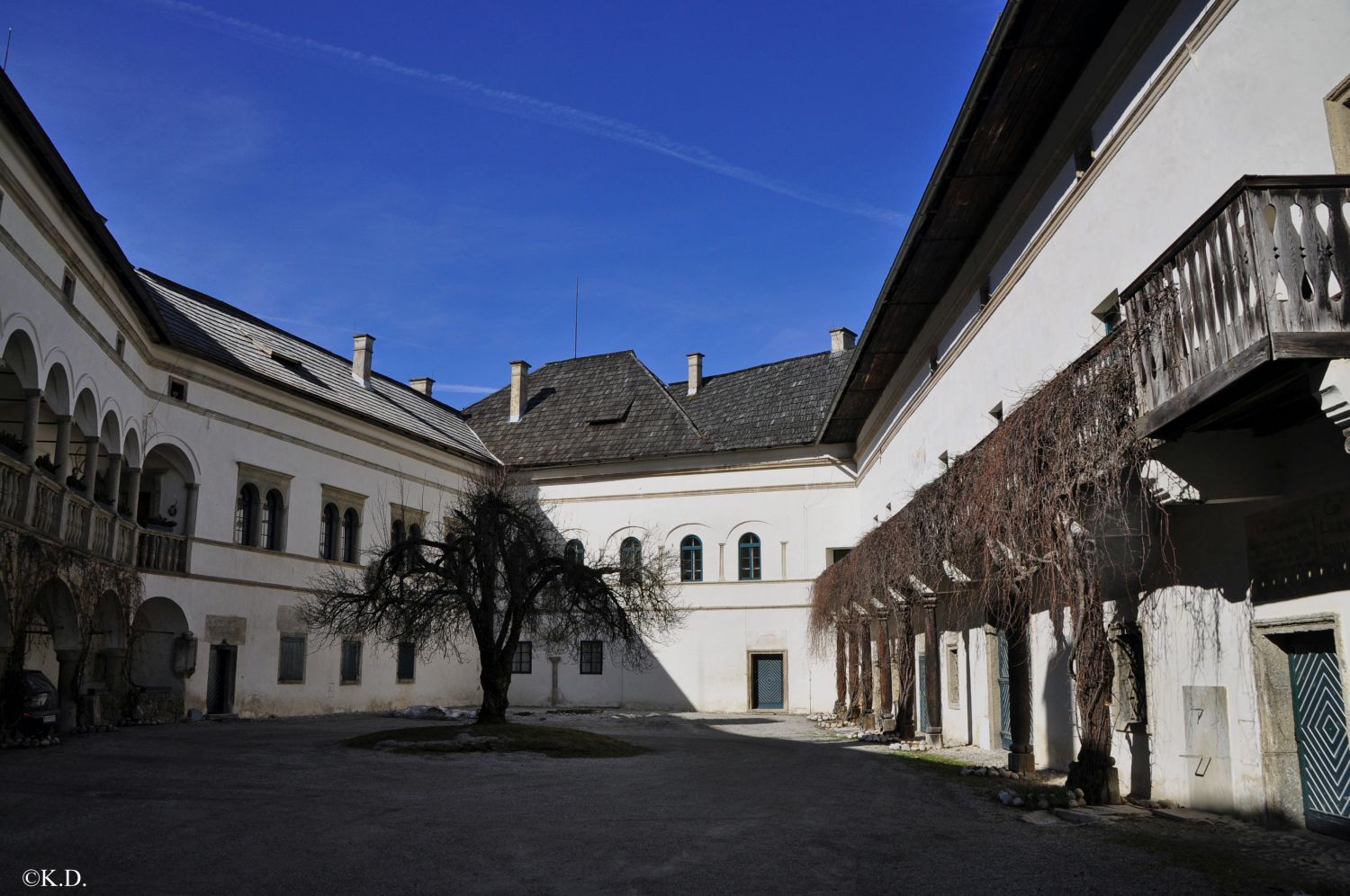 Schloss Hollenburg (Bez.Klagenfurt) - Arkadenhof