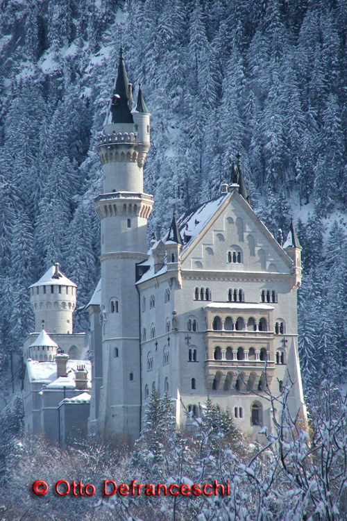 Schloss Neuschwanstein im Winterkleid