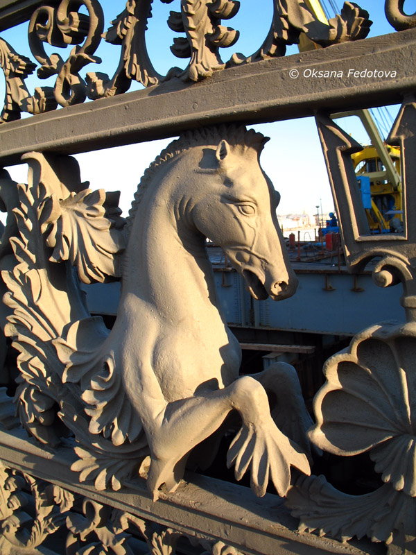 Schmuck der Leutnant-Schmidt-Brücke (Detail)