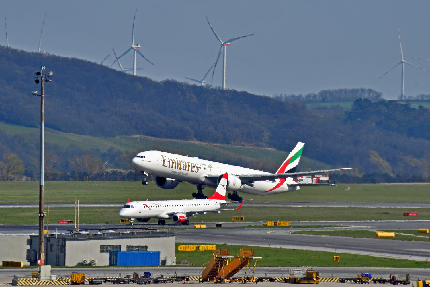 Schwechat, Airport, A6 EPX + OE LWd-3838