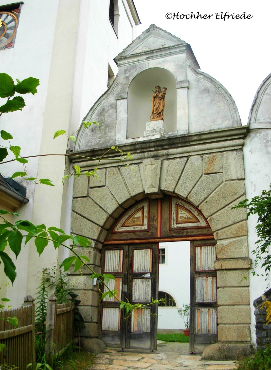 Servitenkloster Schönbühel