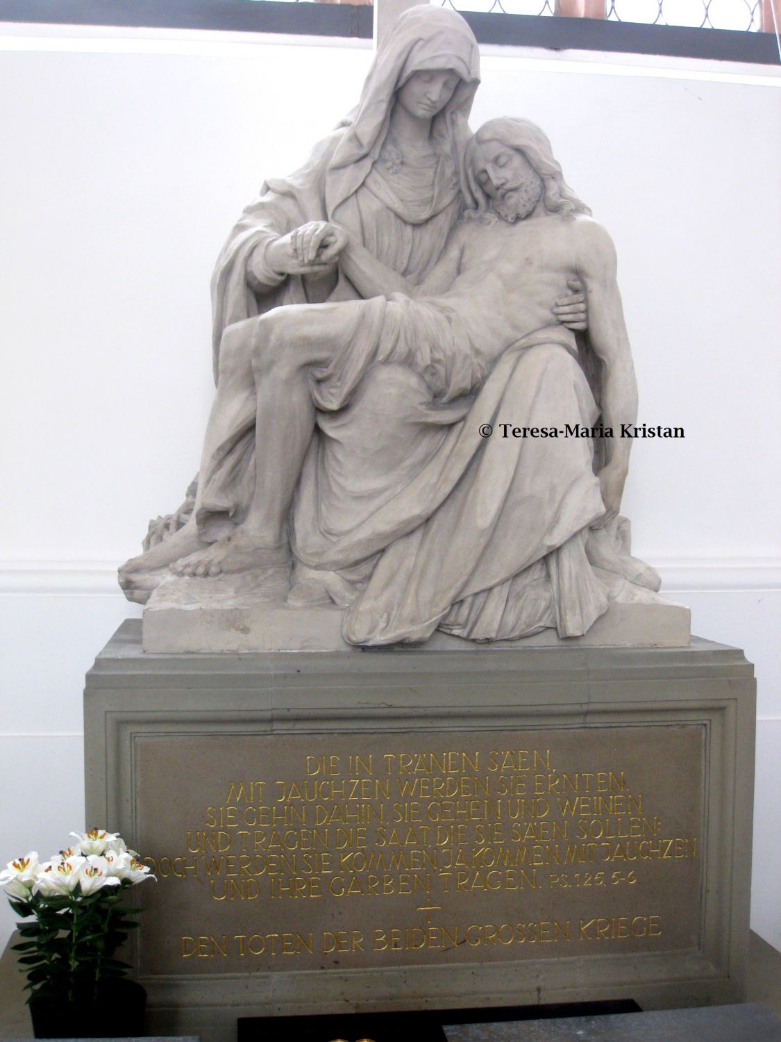 Skulptur Kriegsgedenken Jesuitenkirche Heidelberg