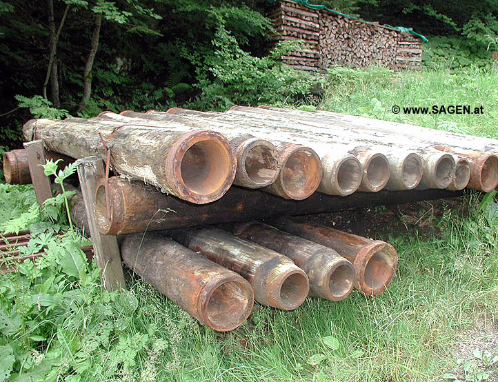 Sole Holzrohre Bergbau Bergwerk Hallstatt Salzkammergut Oberösterreich