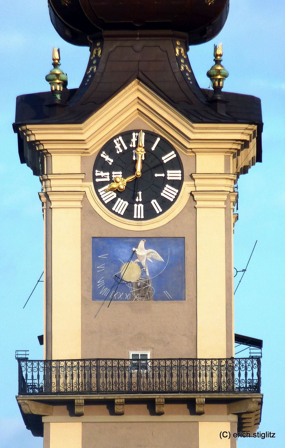 Sonnenuhr Landhaus Linz