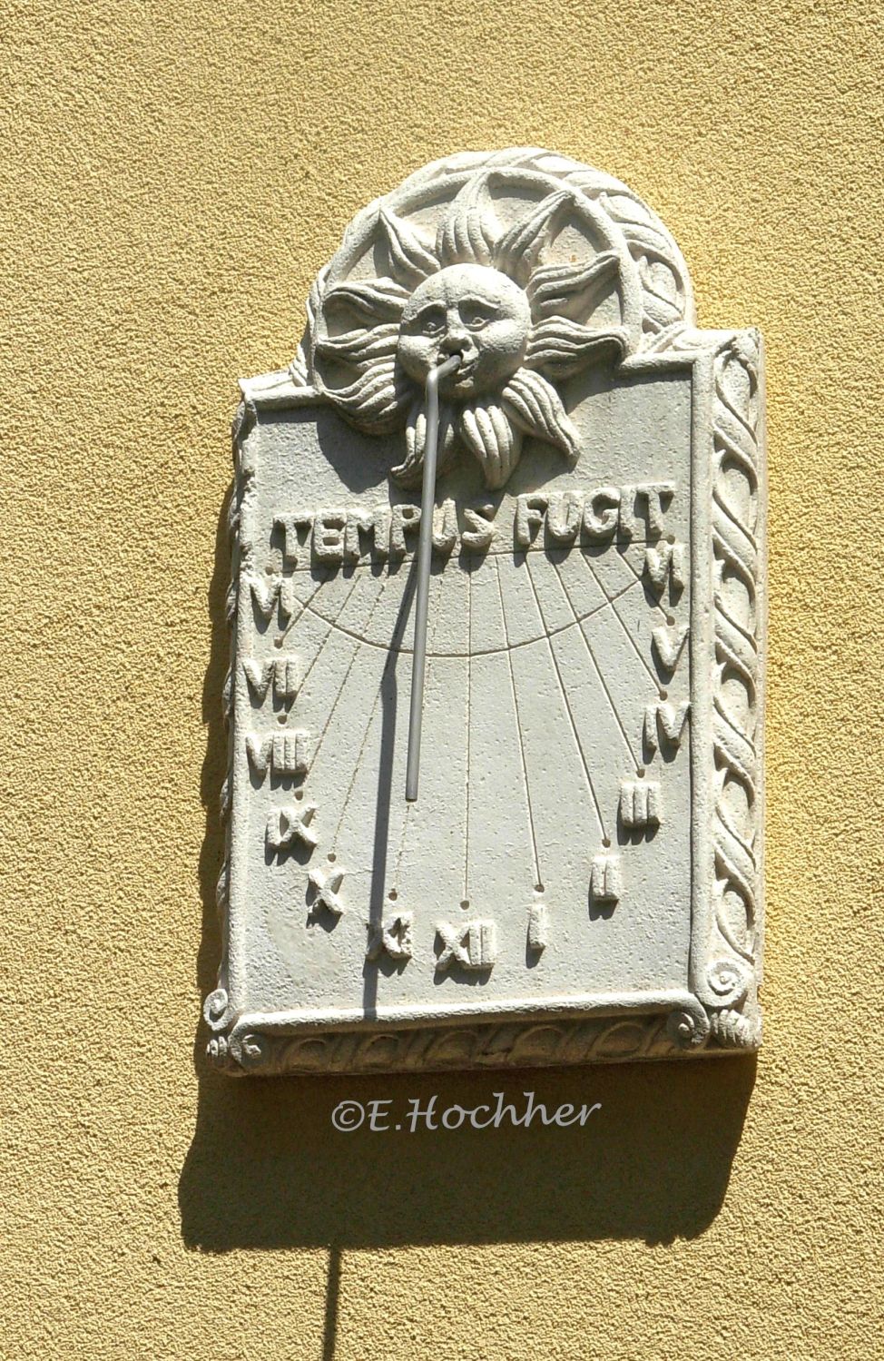 Sonnenuhr