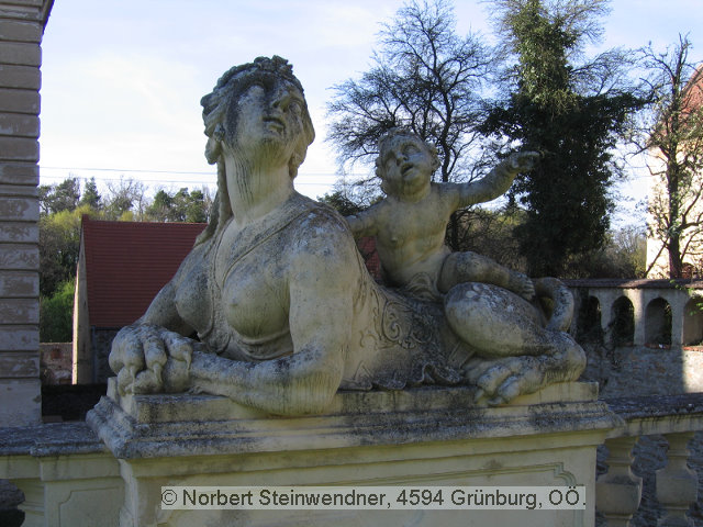 Sphinx auf Schloss Greillenstein