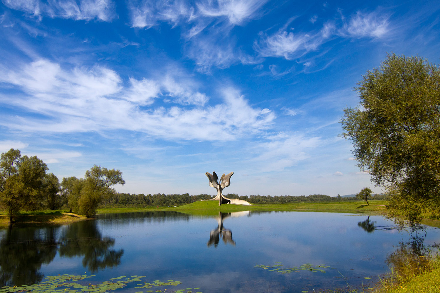 Spomenik Jasenovac