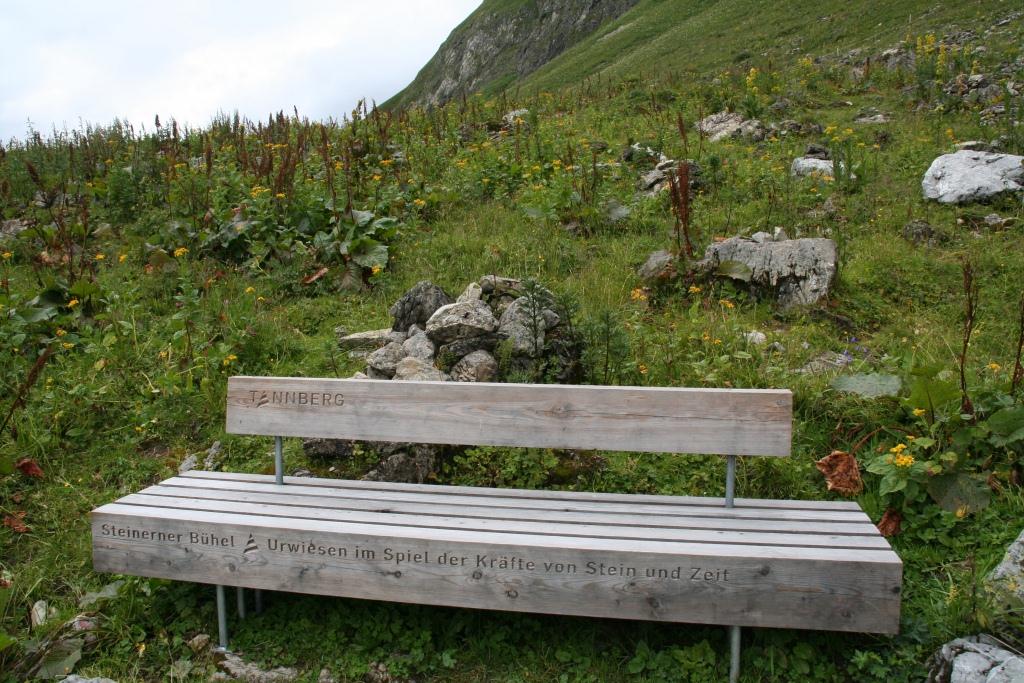 "Sprechende Bänke" am Tannberg (Auswahl)