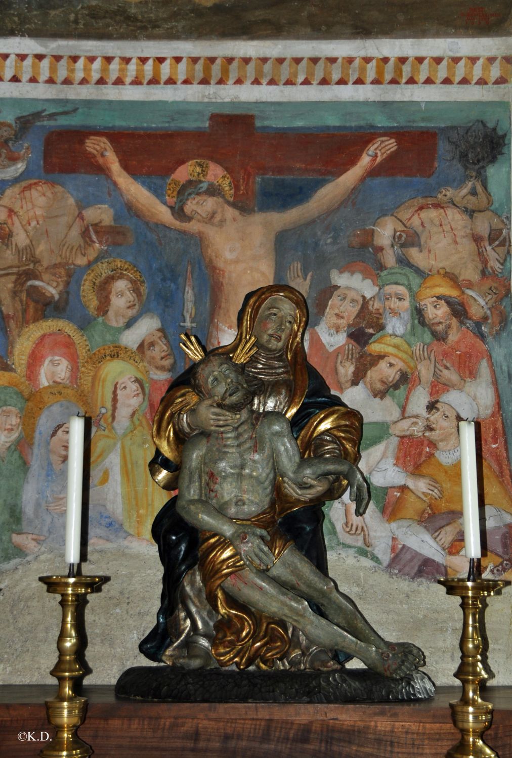 St.Gandolf (Bez. Feldkirchen - Kärnten):  Kreuzigung und Pieta