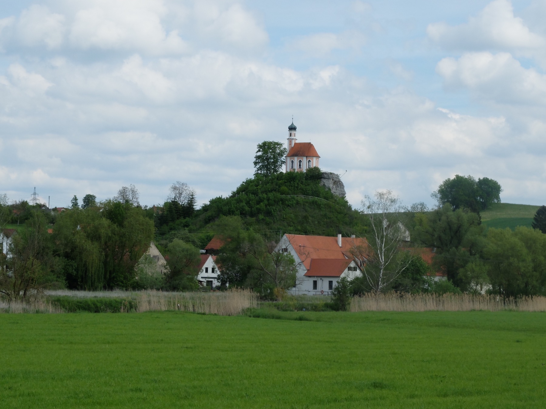 St.Petrus-Kapelle auf dem Kalvarienberg in Wörnitz