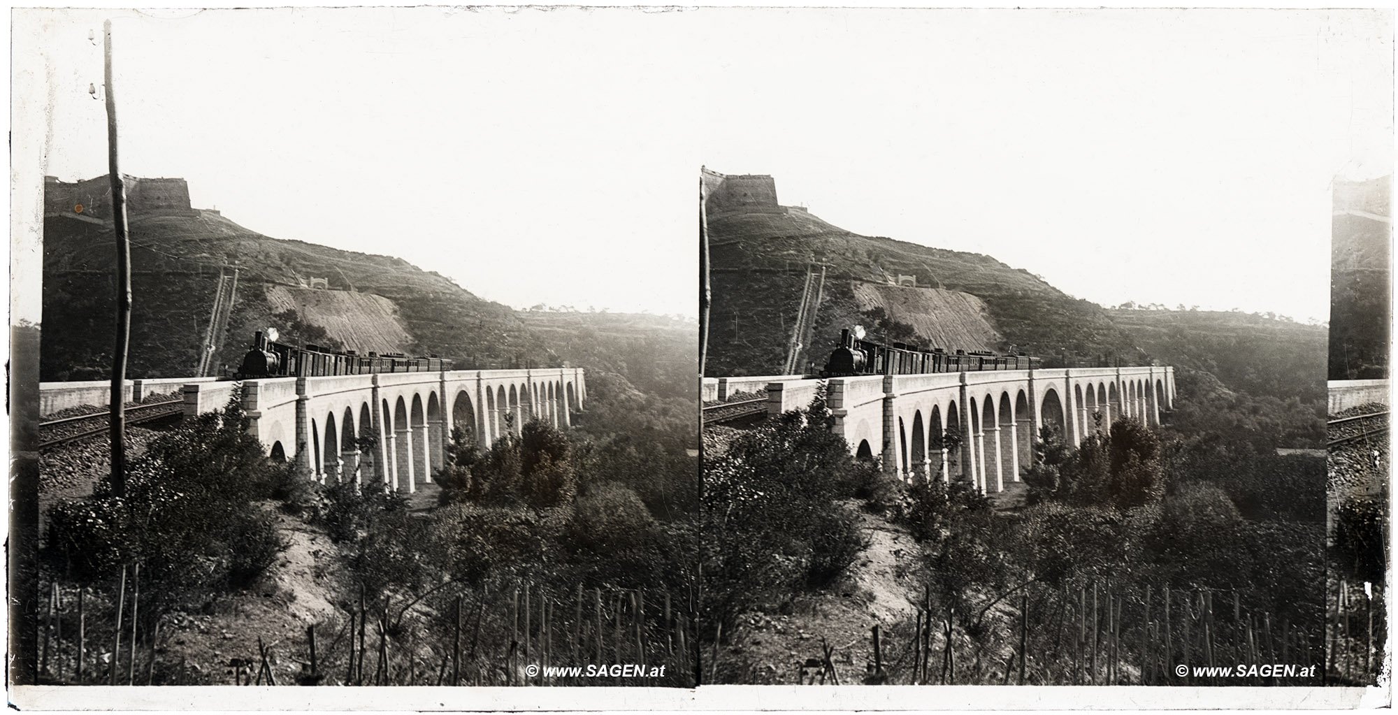 Stereofoto Viadukt mit Dampflokomotive