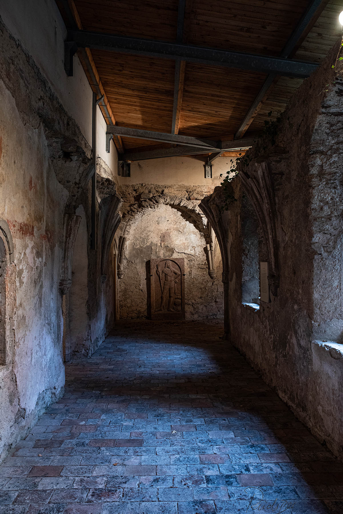 Stift Altenburg, freigelegter Kreuzgang aus dem 13. Jahrhundert