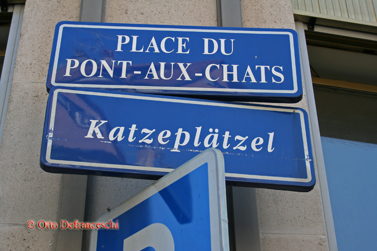 Straßenschild in Straßburg: Katzeplätzel