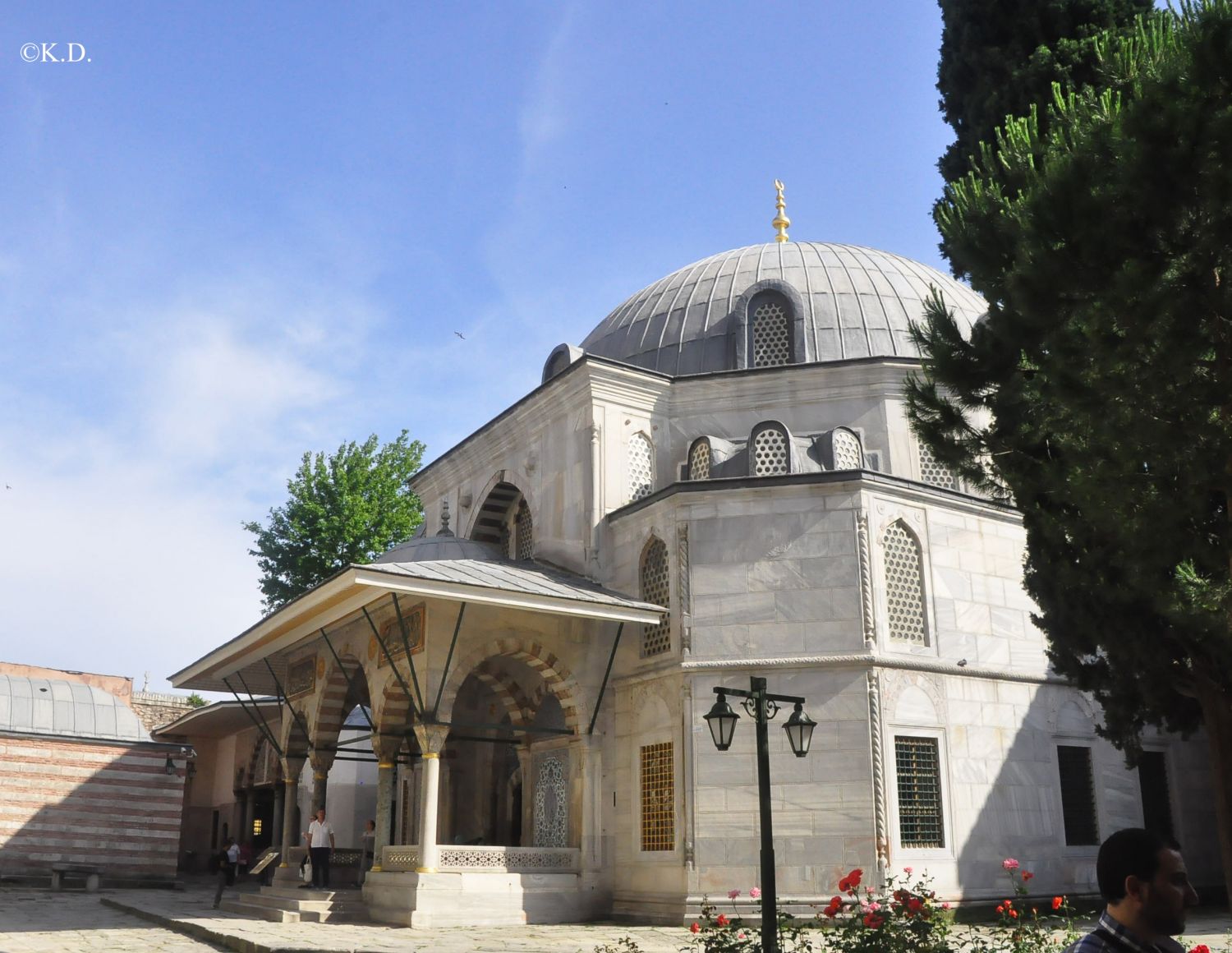 Türben im Garten der Hagia Sofia (Istanbul)