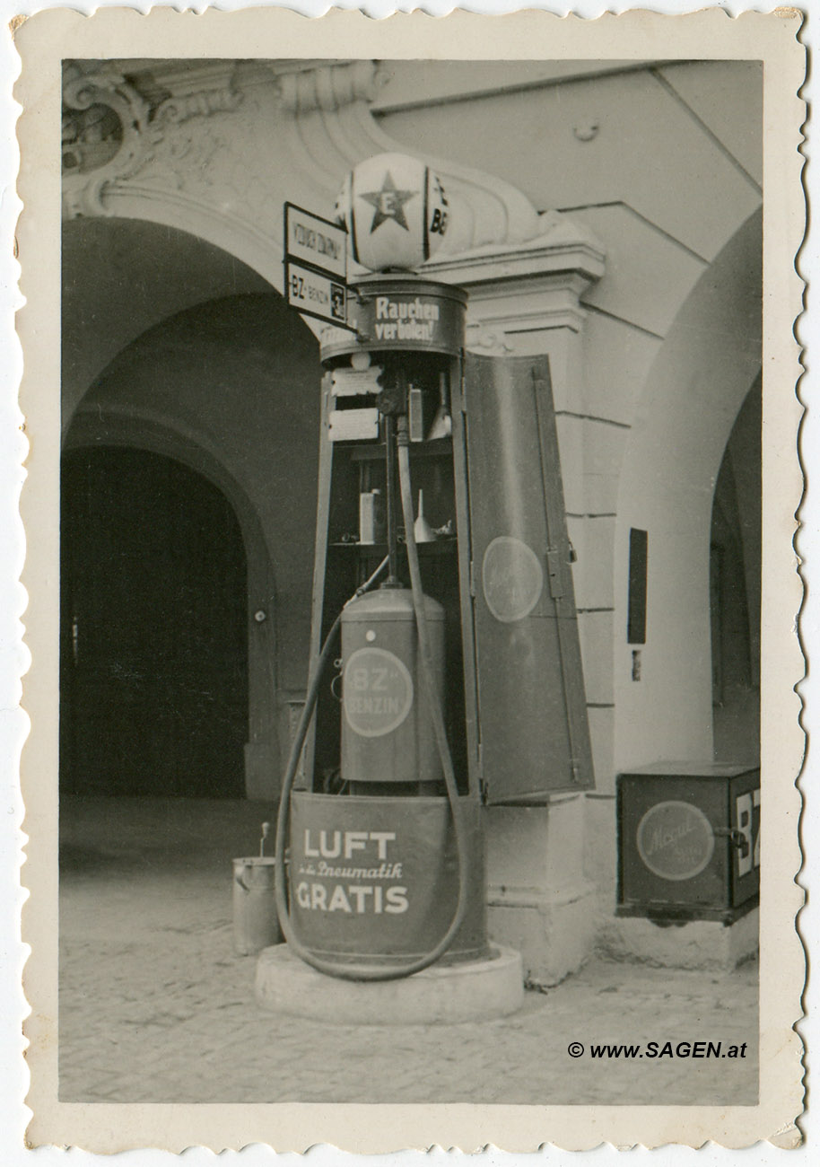 Tankstelle um 1920