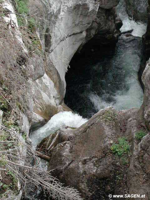 Tatzelwurm-Wasserfall