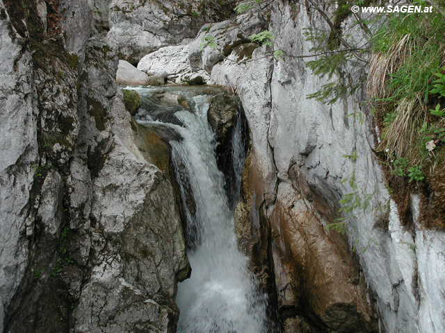 Tatzelwurm-Wasserfall