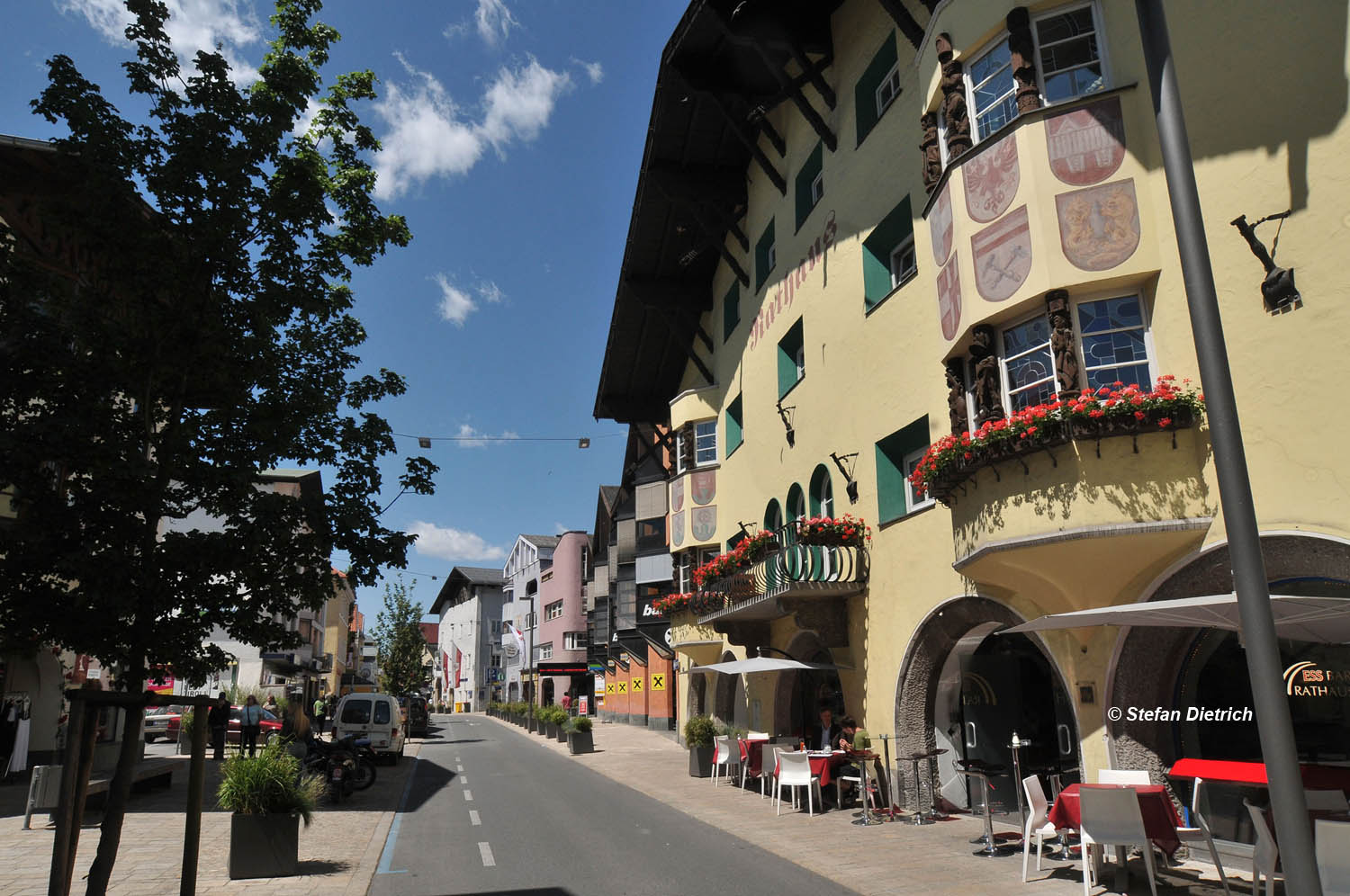 Telfs, Tirol, Untermarktstraße/Rathaus