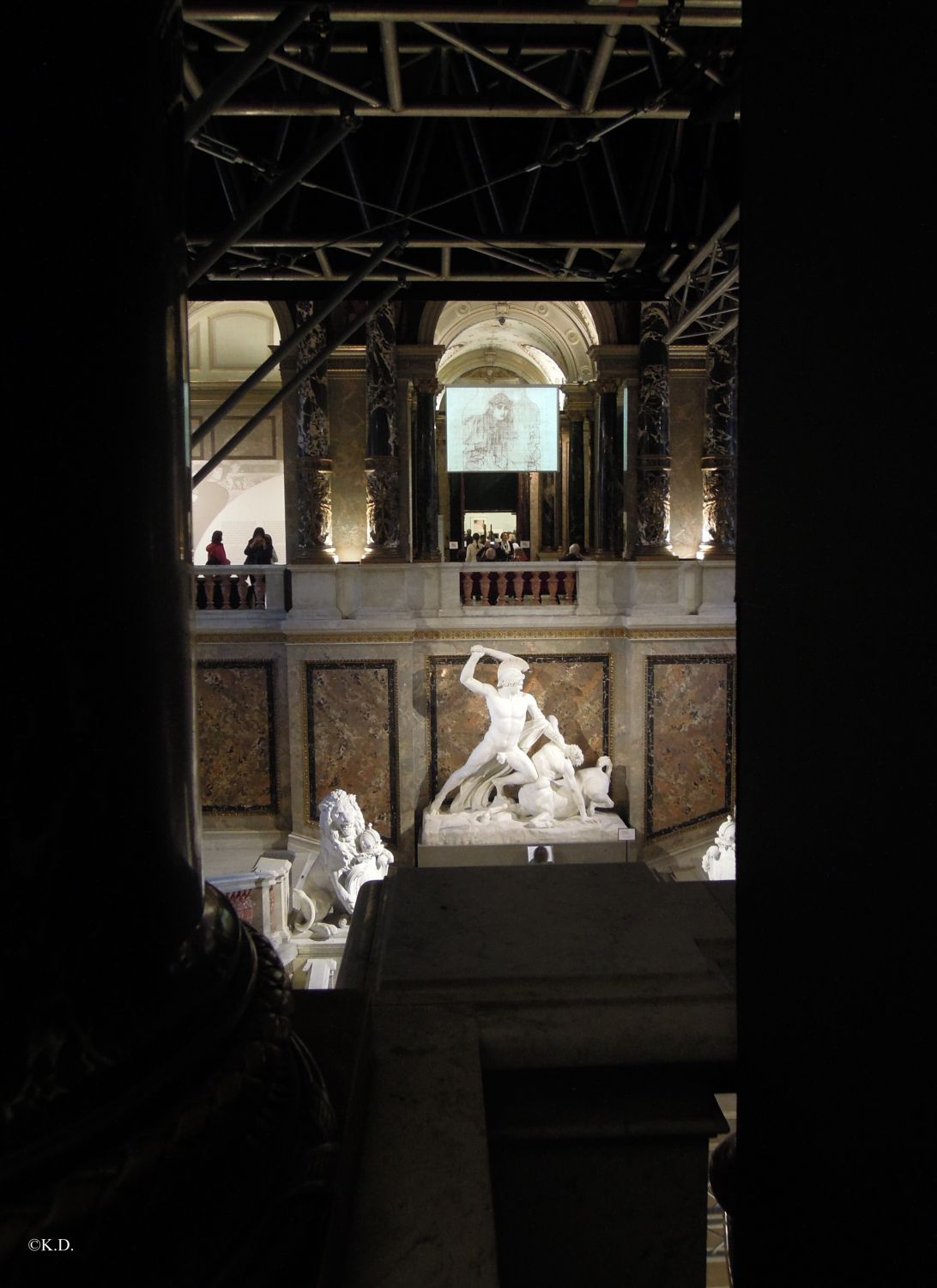 Theseus-Gruppe von Antonio Canova im Stiegenaufgang des Kunsthistorischen M