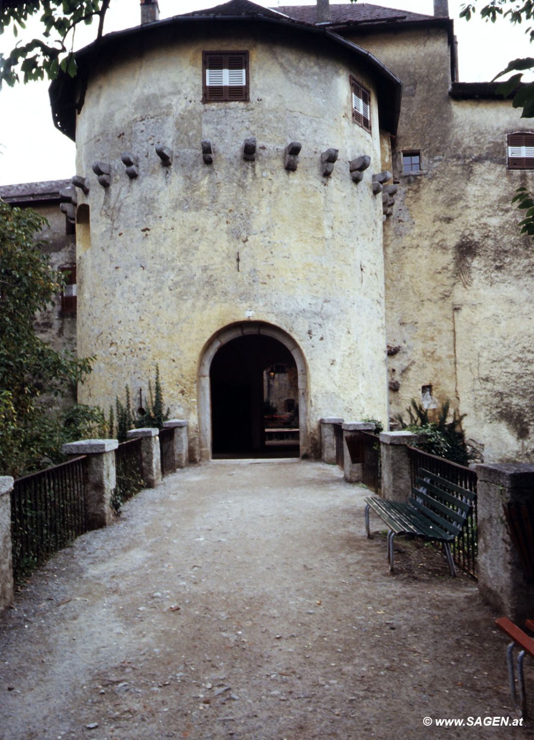 Torturm Schloss Schenna