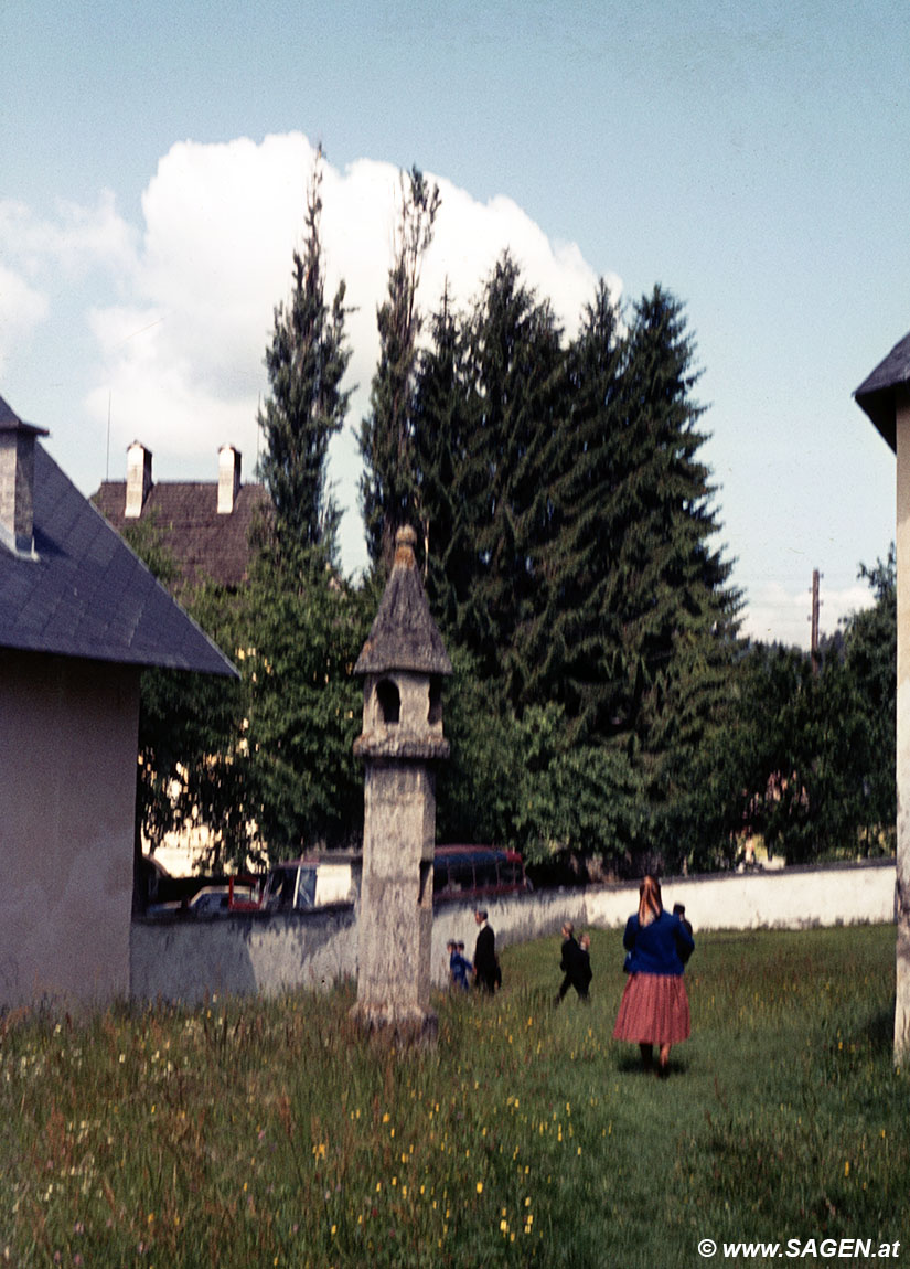 Totenleuchte Keutschach