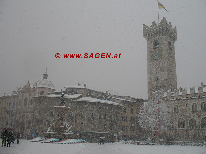 Trient versinkt im Schnee