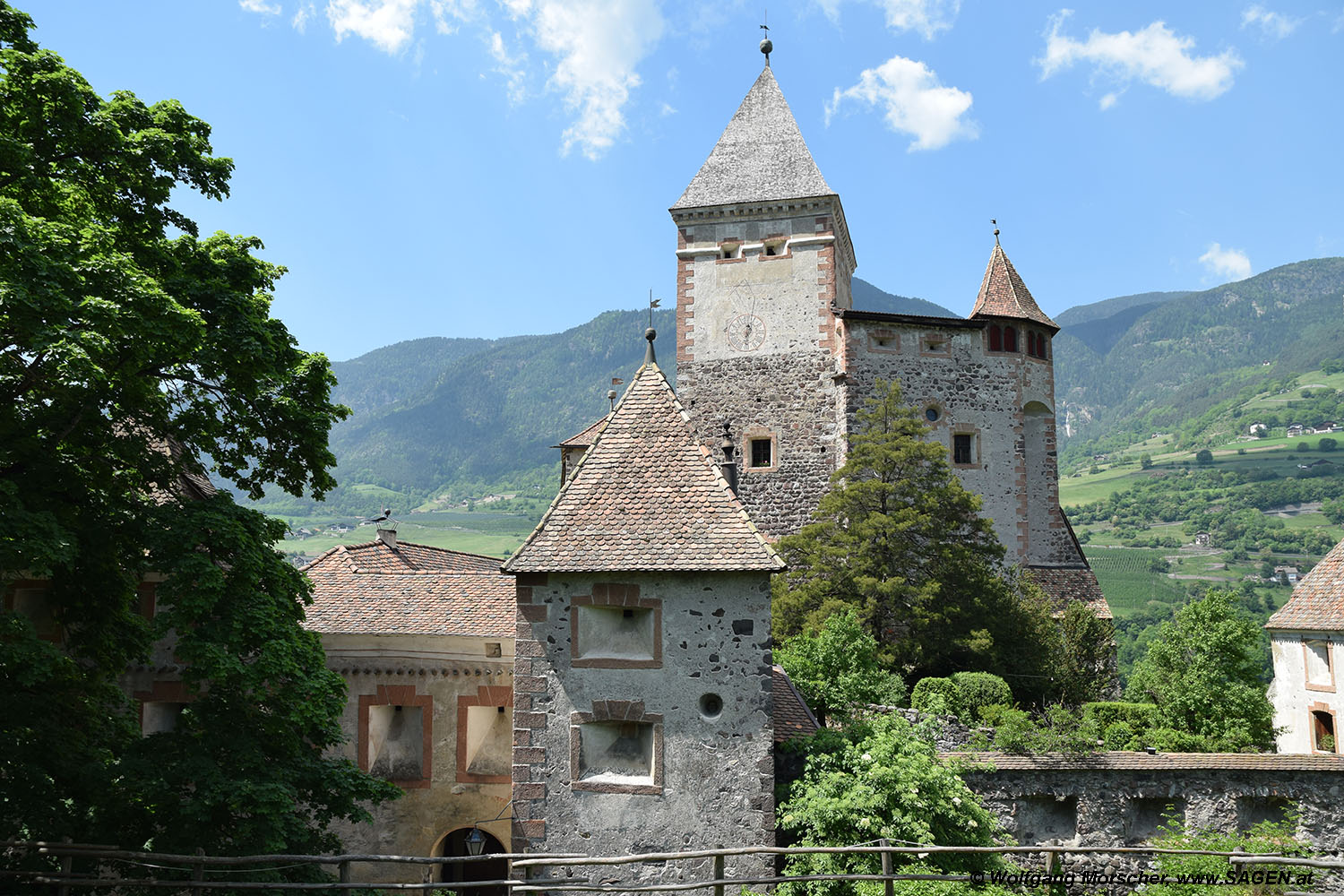 Trostburg Ostansicht