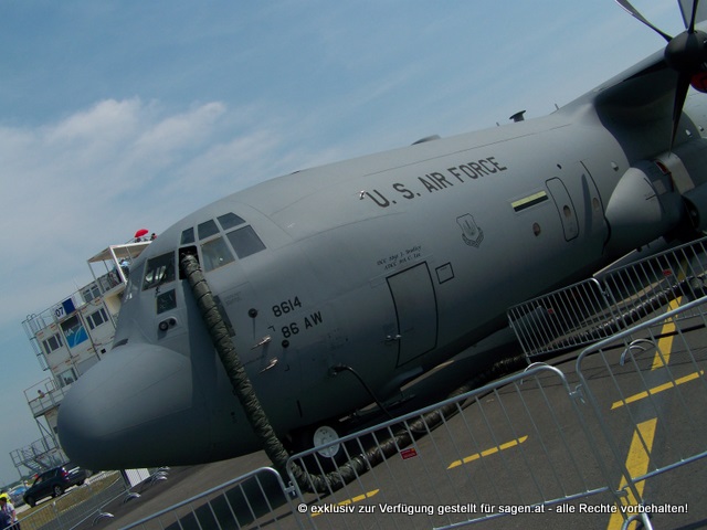 US Air Force - Turboprop-Transporter