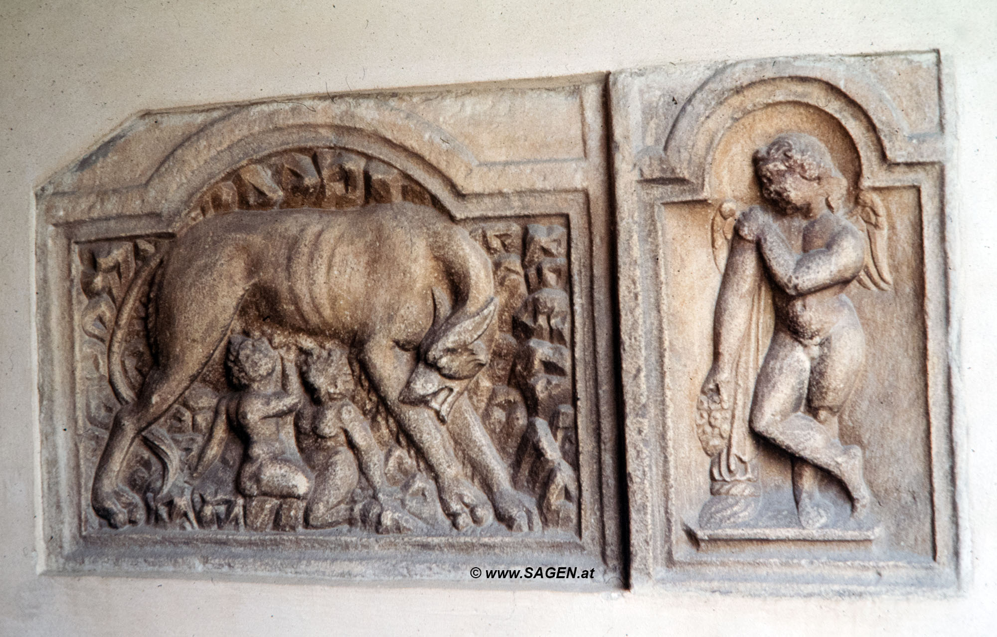 Virunum: Grabrelief Romulus und Remus