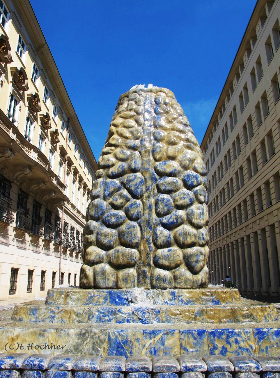 Wasserwellen-Lebens-Brunnen, Bruno Kreisky Gasse, Wien-Innere Stadt