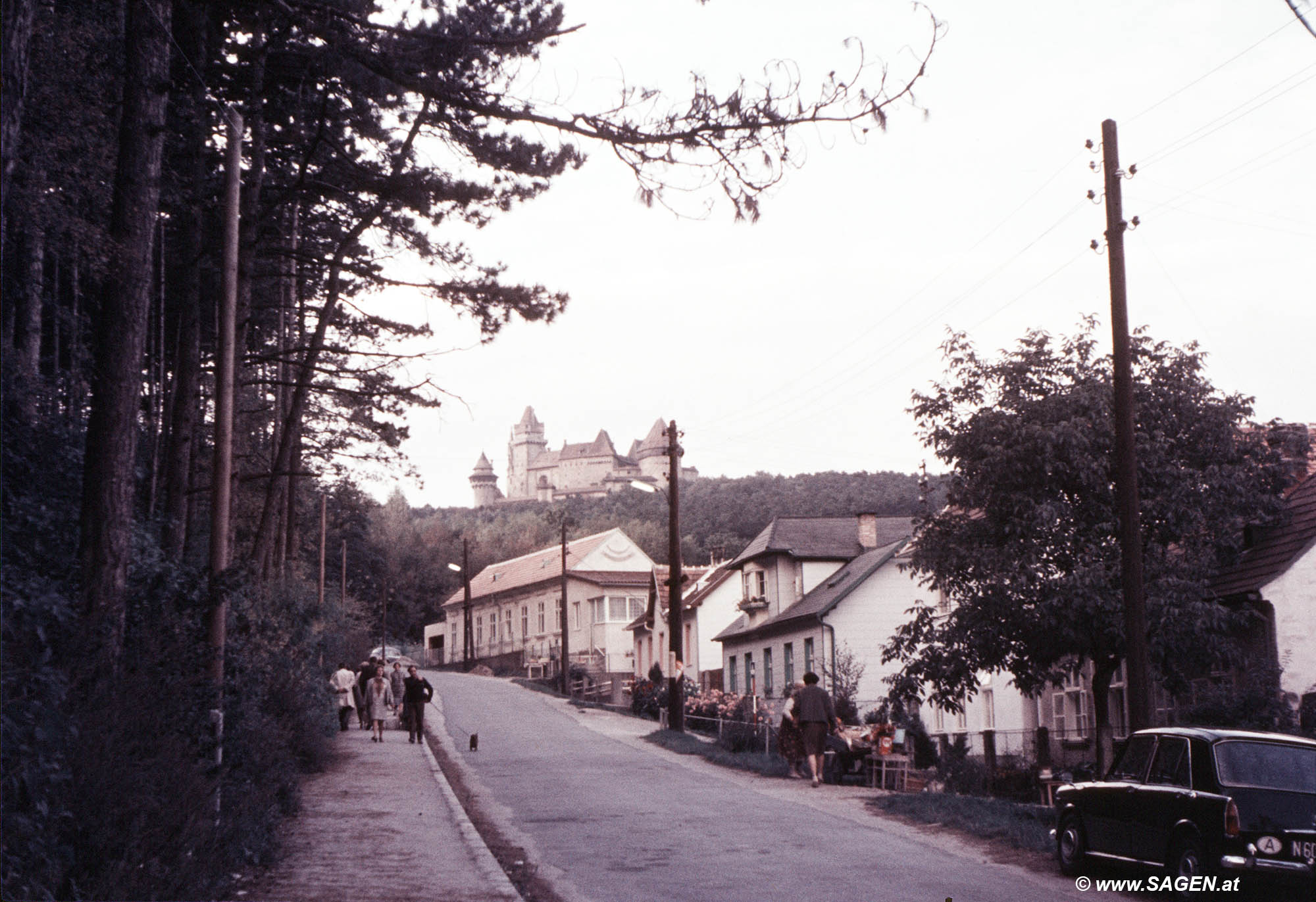 Weg zum Schloss Rosenburg