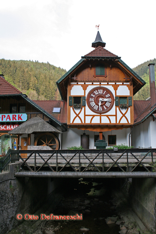 Weltgrößte Kuckkucksuhr in Triberg